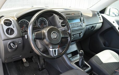 Volkswagen Tiguan I, 2012 год, 819 888 рублей, 16 фотография
