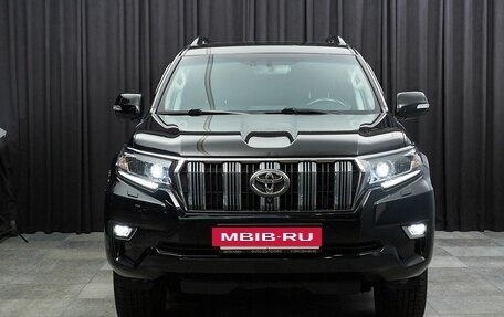 Toyota Land Cruiser Prado 150 рестайлинг 2, 2018 год, 5 277 000 рублей, 2 фотография