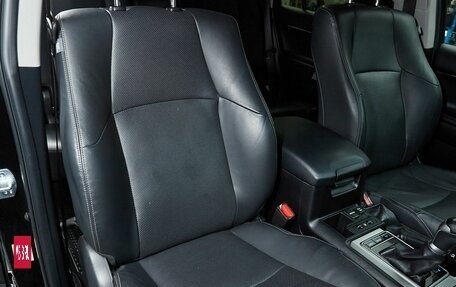 Toyota Land Cruiser Prado 150 рестайлинг 2, 2018 год, 5 277 000 рублей, 18 фотография