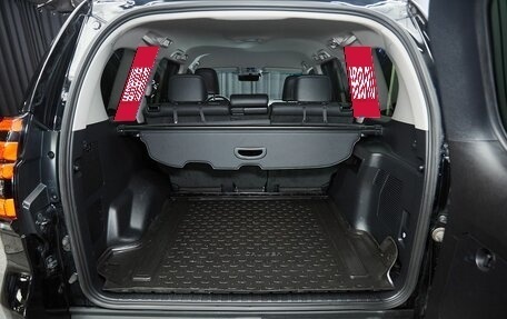 Toyota Land Cruiser Prado 150 рестайлинг 2, 2018 год, 5 277 000 рублей, 26 фотография
