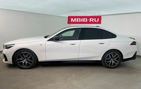 BMW 5 серия, 2023 год, 6 499 000 рублей, 6 фотография
