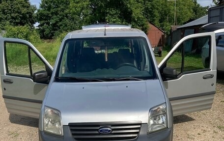 Ford Tourneo Connect I, 2010 год, 800 000 рублей, 4 фотография