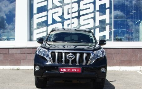 Toyota Land Cruiser Prado 150 рестайлинг 2, 2014 год, 3 050 000 рублей, 3 фотография
