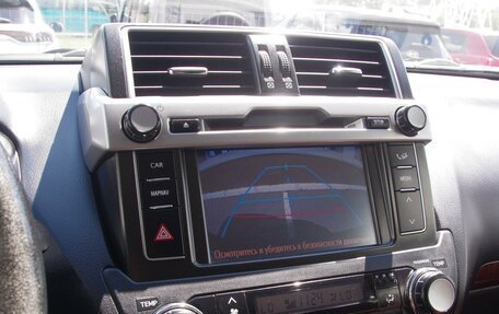 Toyota Land Cruiser Prado 150 рестайлинг 2, 2014 год, 3 050 000 рублей, 16 фотография
