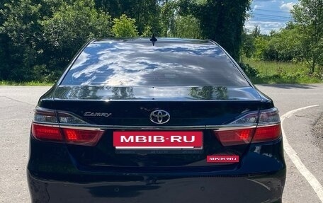 Toyota Camry, 2017 год, 2 200 000 рублей, 6 фотография