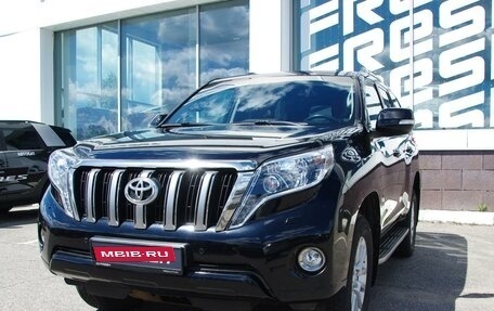 Toyota Land Cruiser Prado 150 рестайлинг 2, 2014 год, 3 050 000 рублей, 28 фотография