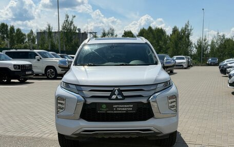 Mitsubishi Pajero Sport III рестайлинг, 2020 год, 3 950 000 рублей, 3 фотография