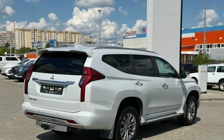 Mitsubishi Pajero Sport III рестайлинг, 2020 год, 3 950 000 рублей, 4 фотография