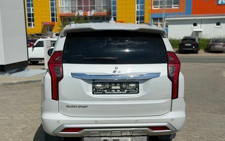 Mitsubishi Pajero Sport III рестайлинг, 2020 год, 3 950 000 рублей, 6 фотография