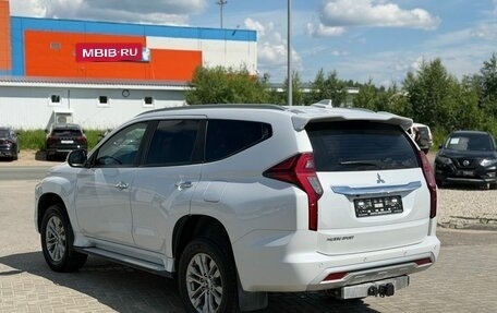 Mitsubishi Pajero Sport III рестайлинг, 2020 год, 3 950 000 рублей, 5 фотография