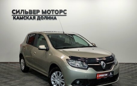 Renault Sandero II рестайлинг, 2015 год, 680 000 рублей, 4 фотография