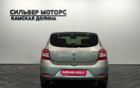 Renault Sandero II рестайлинг, 2015 год, 680 000 рублей, 7 фотография