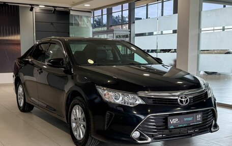 Toyota Camry, 2017 год, 2 125 000 рублей, 3 фотография