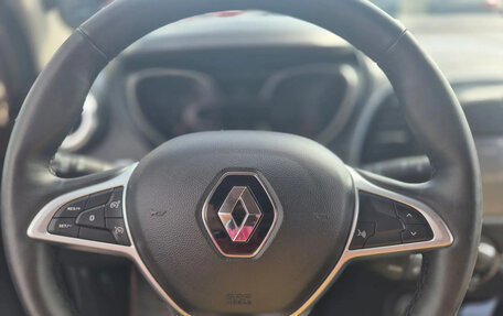 Renault Kaptur I рестайлинг, 2021 год, 2 100 000 рублей, 9 фотография