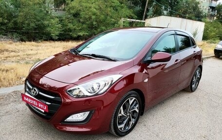 Hyundai i30 II рестайлинг, 2015 год, 1 300 000 рублей, 4 фотография