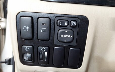 Toyota Land Cruiser Prado 120 рестайлинг, 2008 год, 2 280 000 рублей, 15 фотография