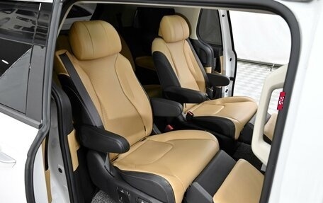 KIA Carnival, 2021 год, 3 035 000 рублей, 13 фотография