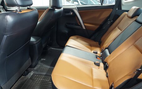 Toyota RAV4, 2016 год, 2 350 000 рублей, 19 фотография