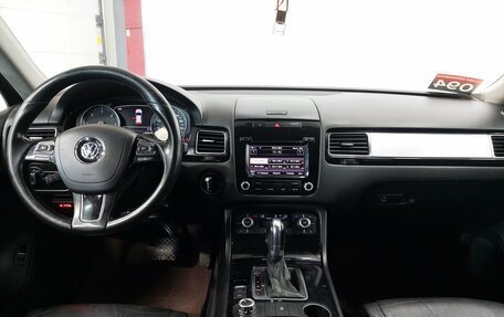 Volkswagen Touareg III, 2012 год, 1 650 000 рублей, 12 фотография