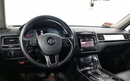 Volkswagen Touareg III, 2012 год, 1 650 000 рублей, 11 фотография