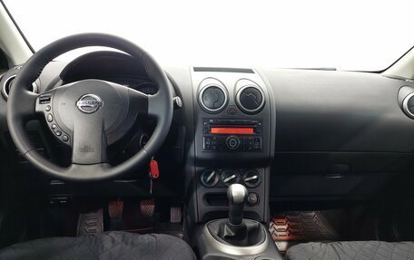 Nissan Qashqai, 2011 год, 960 000 рублей, 9 фотография