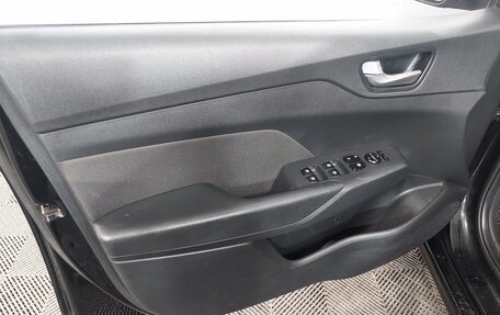 Hyundai Solaris II рестайлинг, 2018 год, 1 199 000 рублей, 9 фотография