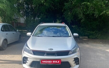 KIA Rio IV, 2021 год, 1 670 000 рублей, 1 фотография