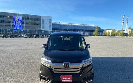 Honda Stepwgn IV, 2019 год, 2 260 000 рублей, 1 фотография