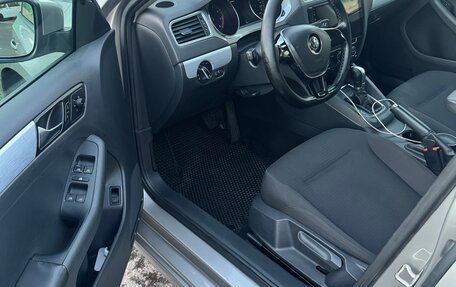 Volkswagen Jetta VI, 2017 год, 1 150 000 рублей, 10 фотография