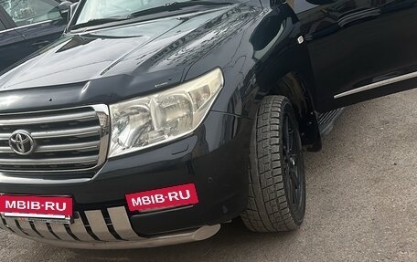 Toyota Land Cruiser 200, 2008 год, 2 600 000 рублей, 6 фотография