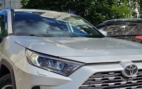 Toyota RAV4, 2020 год, 2 780 000 рублей, 6 фотография