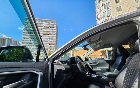 Toyota RAV4, 2020 год, 2 780 000 рублей, 15 фотография