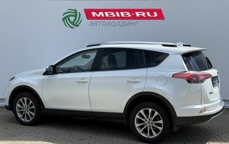 Toyota RAV4, 2018 год, 2 250 000 рублей, 7 фотография