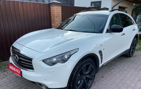 Infiniti QX70, 2014 год, 2 000 000 рублей, 6 фотография