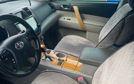 Toyota Highlander III, 2008 год, 1 650 000 рублей, 12 фотография