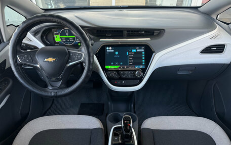Chevrolet Bolt, 2018 год, 1 899 000 рублей, 8 фотография