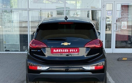 Chevrolet Bolt, 2018 год, 1 899 000 рублей, 4 фотография