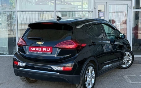 Chevrolet Bolt, 2018 год, 1 899 000 рублей, 2 фотография