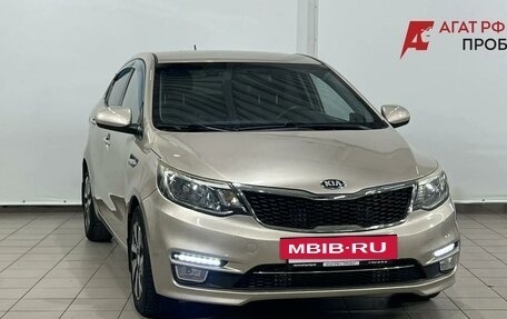 KIA Rio III рестайлинг, 2015 год, 915 000 рублей, 3 фотография