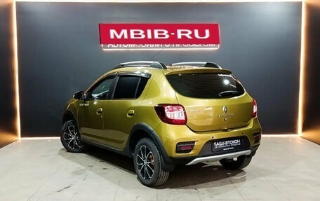 Renault Sandero II рестайлинг, 2015 год, 900 000 рублей, 7 фотография