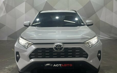 Toyota RAV4, 2020 год, 2 550 000 рублей, 2 фотография
