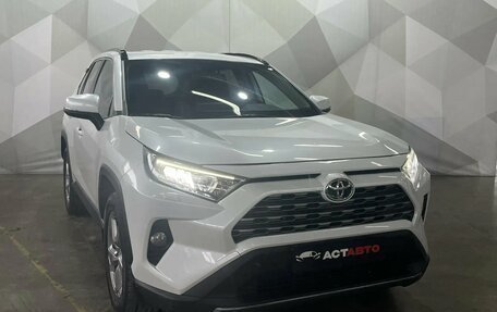 Toyota RAV4, 2020 год, 2 550 000 рублей, 3 фотография