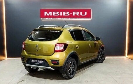 Renault Sandero II рестайлинг, 2015 год, 900 000 рублей, 4 фотография