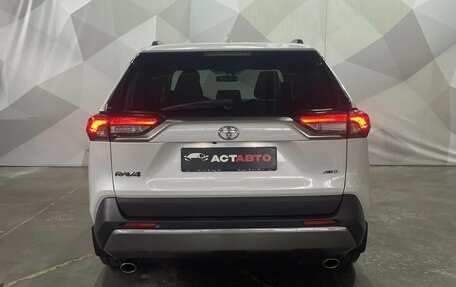 Toyota RAV4, 2020 год, 2 550 000 рублей, 7 фотография