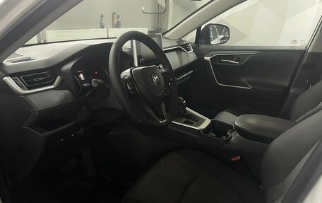 Toyota RAV4, 2020 год, 2 550 000 рублей, 12 фотография