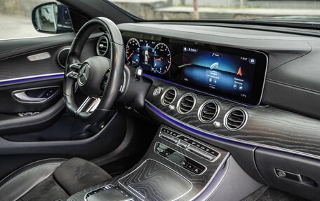 Mercedes-Benz E-Класс, 2021 год, 3 998 000 рублей, 36 фотография