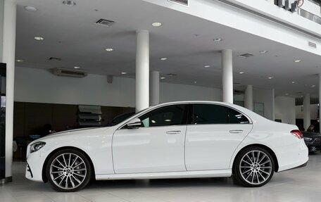 Mercedes-Benz E-Класс, 2020 год, 4 800 000 рублей, 2 фотография