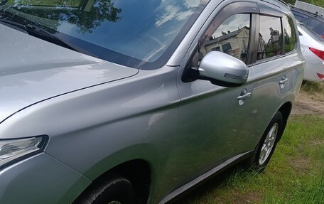Mitsubishi Outlander III рестайлинг 3, 2012 год, 1 390 000 рублей, 13 фотография