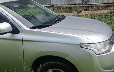 Mitsubishi Outlander III рестайлинг 3, 2012 год, 1 390 000 рублей, 15 фотография