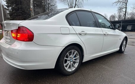 BMW 3 серия, 2011 год, 1 130 000 рублей, 12 фотография